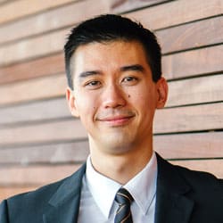 菅間英彦さん